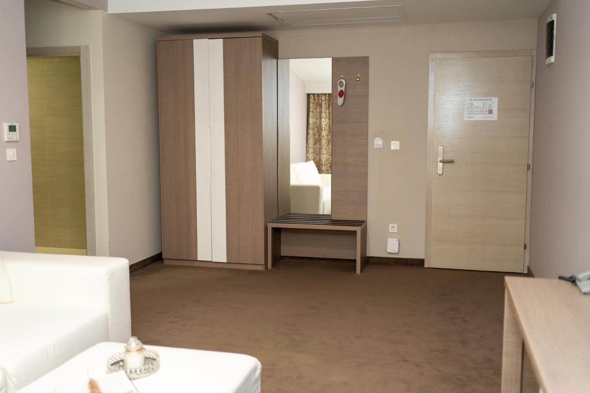 Hotel Narenta Metković Buitenkant foto